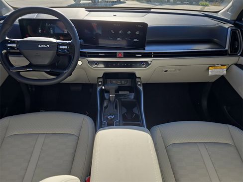 New 2026 Kia Sorento S image 12