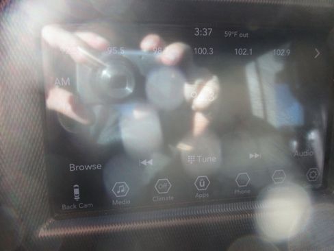 Used 2019 Jeep Wrangler Unlimited Sport image 18