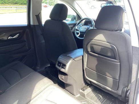 Used 2024 GMC Terrain SLE w/ Driver Convenience Package FWD image 38