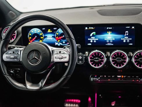 Certified 2022 Mercedes-Benz GLA 250 4MATIC image 11