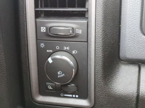 Used 2019 RAM 1500 Express w/ Wheel & Sound Group AWD/4WD image 26