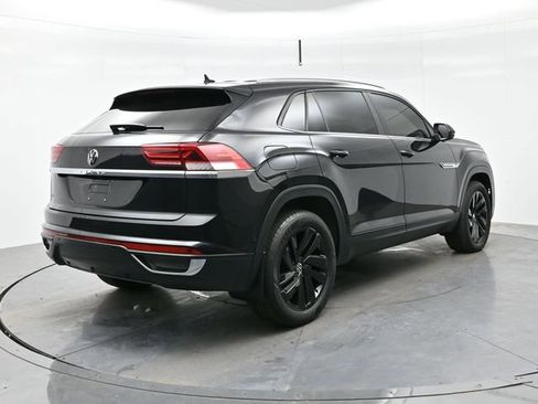 Used 2023 Volkswagen Atlas Cross Sport SE image 7