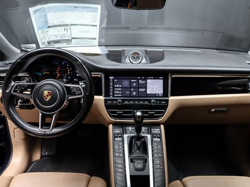 Certified 2020 Porsche Macan AWD/4WD image 24