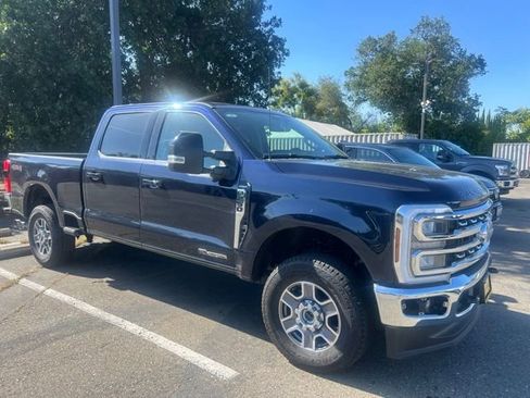 Used 2024 Ford F250 Lariat AWD/4WD image 3