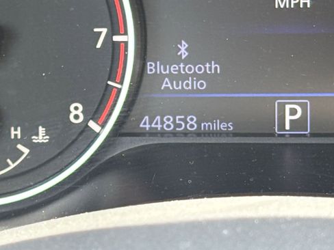Used 2025 Nissan Altima 2.5 SV FWD image 41