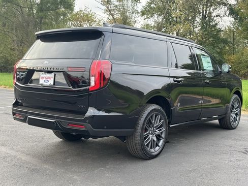 New 2025 Ford Expedition Max Platinum w/ Stealth Performance Package image 9
