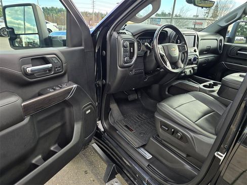 Used 2021 Chevrolet Silverado 2500 LTZ w/ LTZ Premium Package image 23