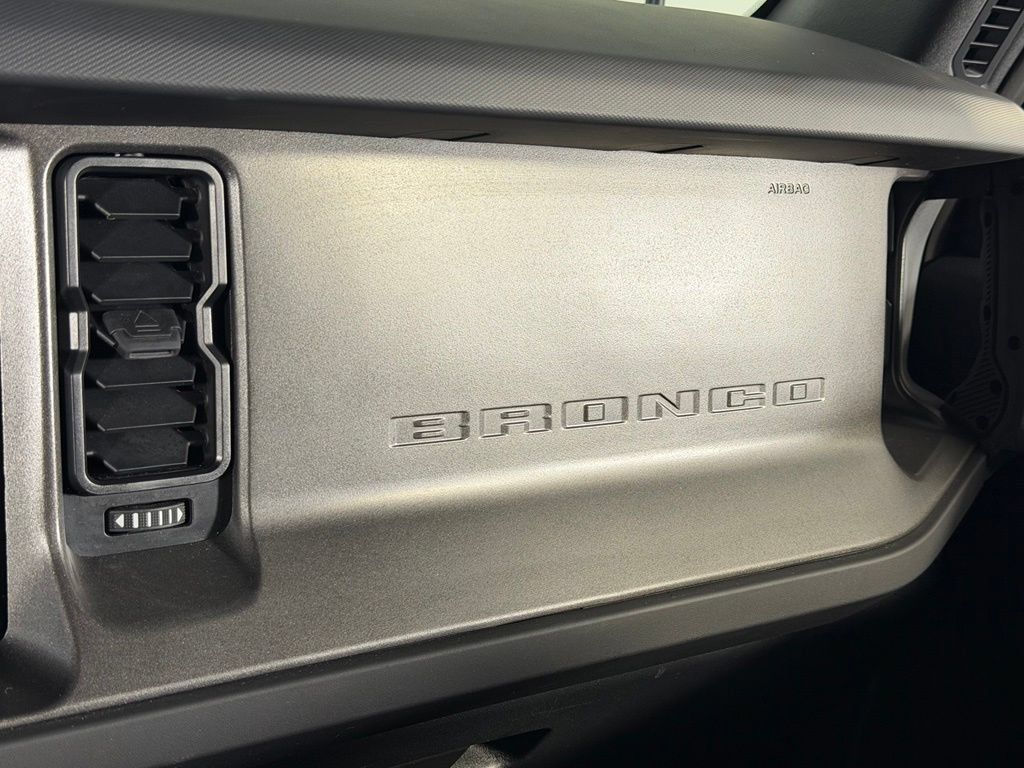 Used 2025 Ford Bronco Big Bend AWD/4WD image 13