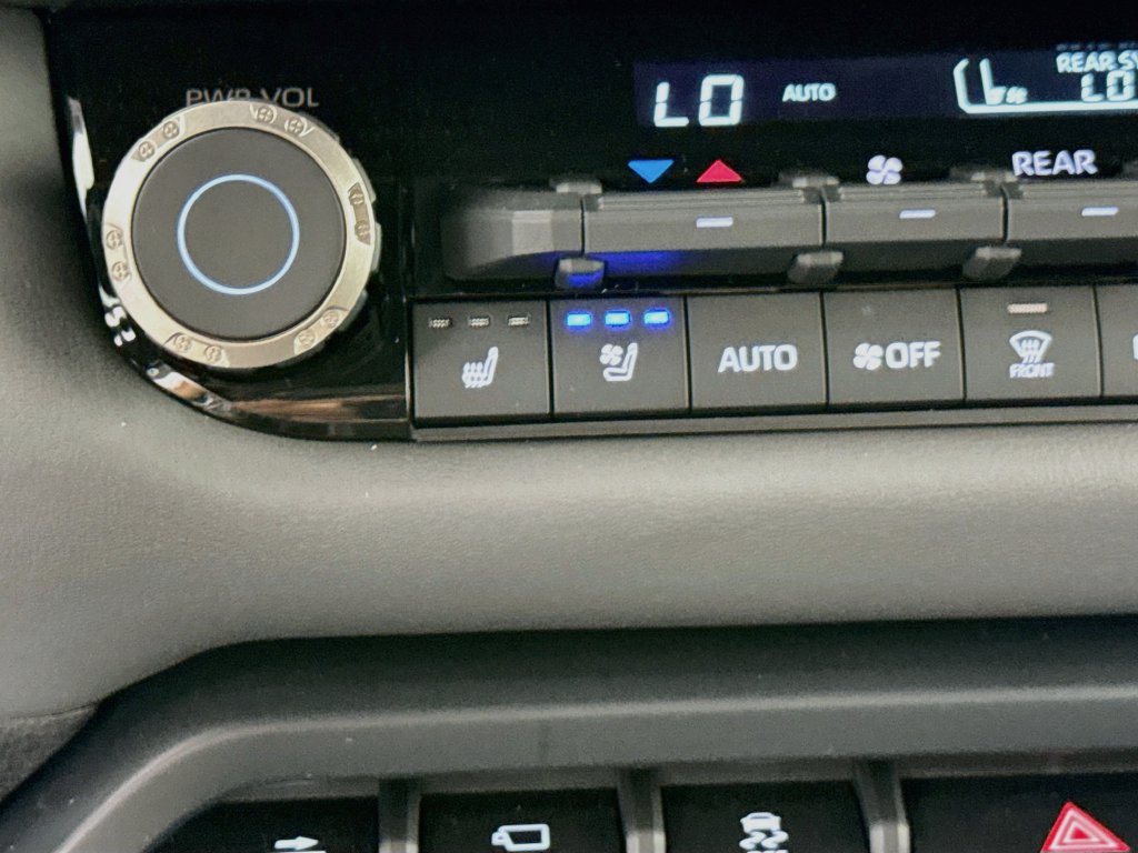 Used 2026 Toyota Sequoia Capstone AWD/4WD image 22