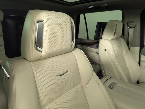 Used 2023 Cadillac Escalade Sport Platinum image 26