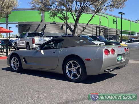 Used 2001 Chevrolet Corvette Convertible w/ Preferred Equipment Group2 RWD image 7
