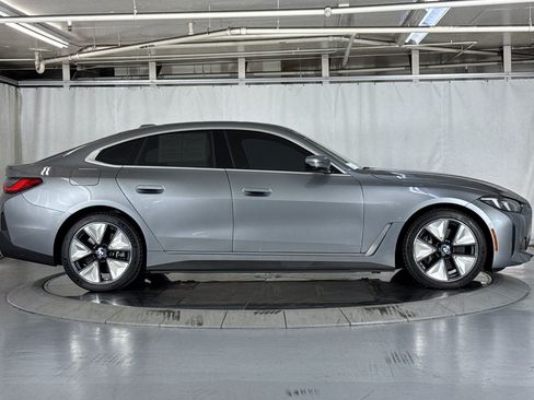 Used 2025 BMW i4 eDrive40 w/ Premium Package RWD image 8