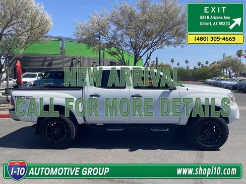 Used 2015 Toyota Tacoma PreRunner w/ TRD Off-Road Package RWD image 2