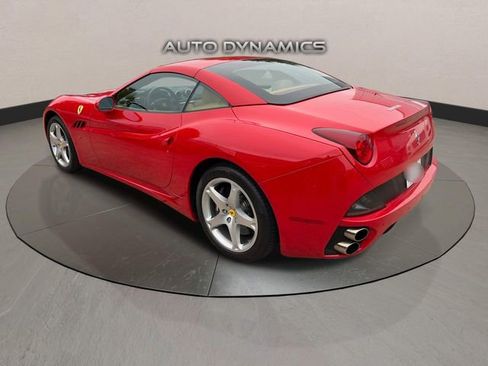 Used 2012 Ferrari California image 10