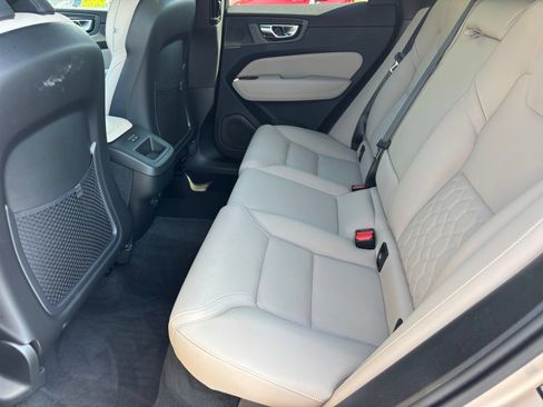 Used 2026 Volvo XC60 B5 Core w/ Climate Package AWD/4WD image 16
