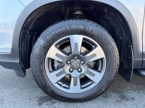 Used 2017 Honda Ridgeline RTL image 11