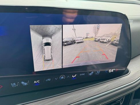 New 2025 Chevrolet Tahoe Premier w/ Sun And Tow Package AWD/4WD image 17