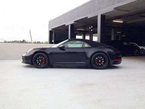 Certified 2021 Porsche 911 Carrera S RWD image 2