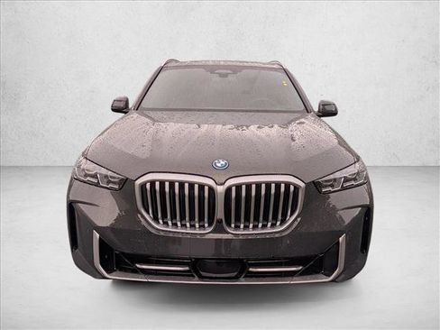 New 2026 BMW X5 xDrive50e w/ Executive Package AWD/4WD image 2