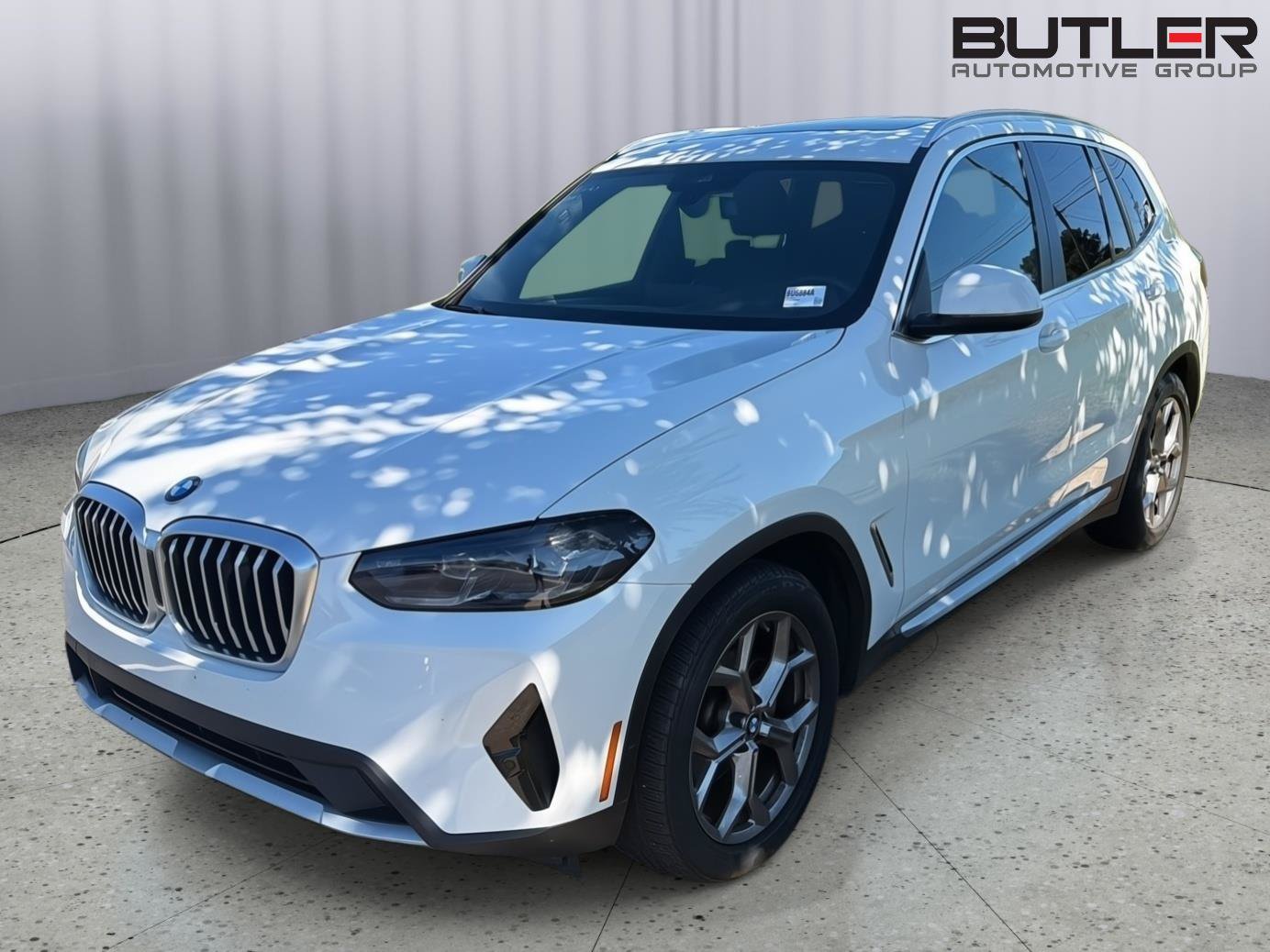 Used 2022 BMW X3 xDrive30i w/ Premium Package AWD/4WD image 2