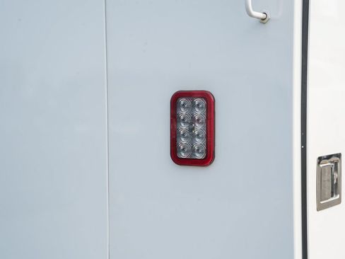 Used 2024 Chevrolet Express 3500 w/ Power Convenience Package RWD image 9