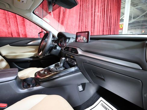 Used 2018 MAZDA CX-9 Touring w/ Touring Premium Package image 26