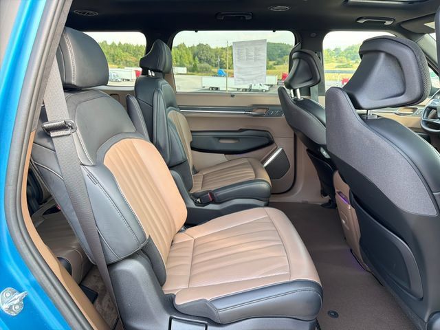 Used 2024 Kia EV9 GT-Line AWD/4WD image 35