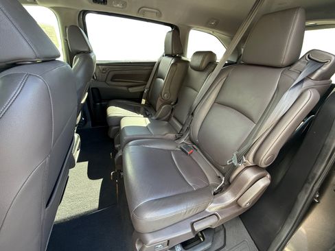 Used 2019 Honda Odyssey EX-L image 16