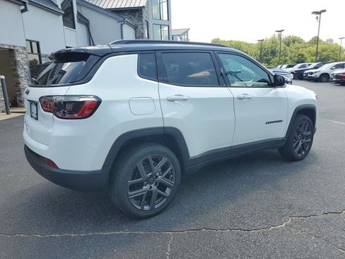 New 2025 Jeep Compass Limited w/ Sun & Sound Group image 6