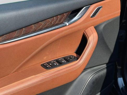 Certified 2022 Maserati Levante Modena AWD/4WD image 8