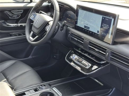 New 2025 Lincoln Corsair Reserve w/ Jet Appearance Package image 11