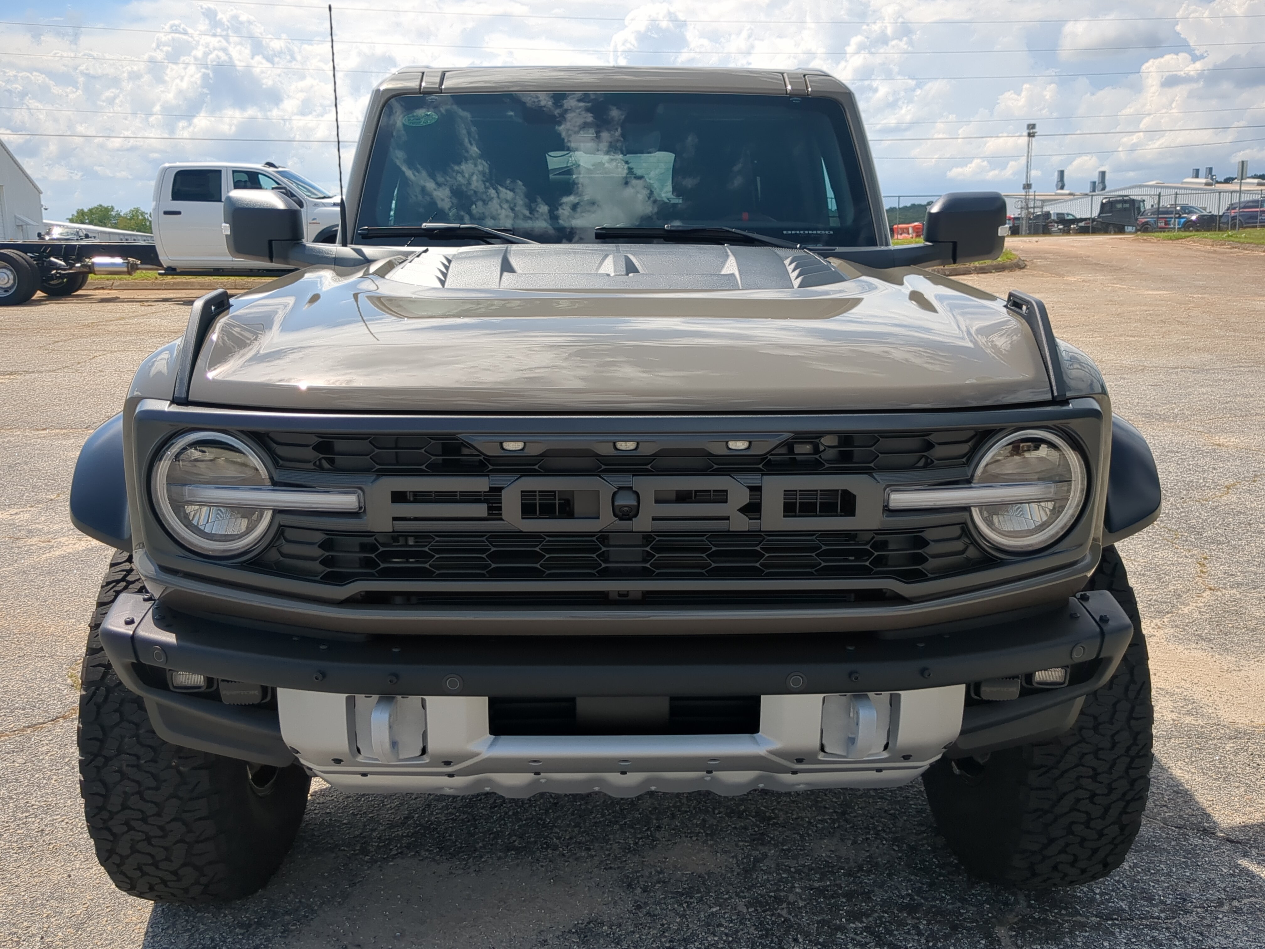 New 2026 Ford Bronco Raptor w/ Interior Carbon Fiber Pack AWD/4WD image 7