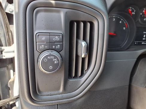 Used 2025 Chevrolet Silverado 2500 Custom w/ Custom Value Package RWD image 23