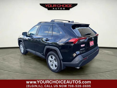 Used 2020 Toyota RAV4 XLE w/ Convenience Package AWD/4WD image 3