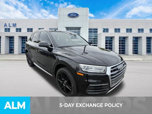 Used 2020 Audi Q5 2.0T Premium w/ Convenience Package AWD/4WD image 3