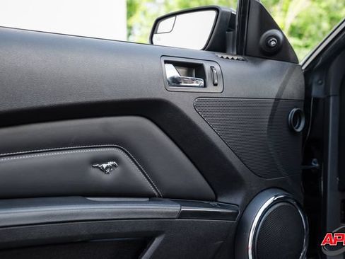 Used 2013 Ford Mustang GT Premium RWD image 69