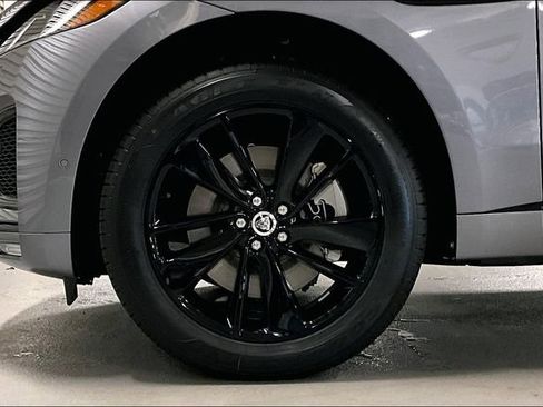 New 2026 Jaguar F-PACE R-Dynamic S image 10