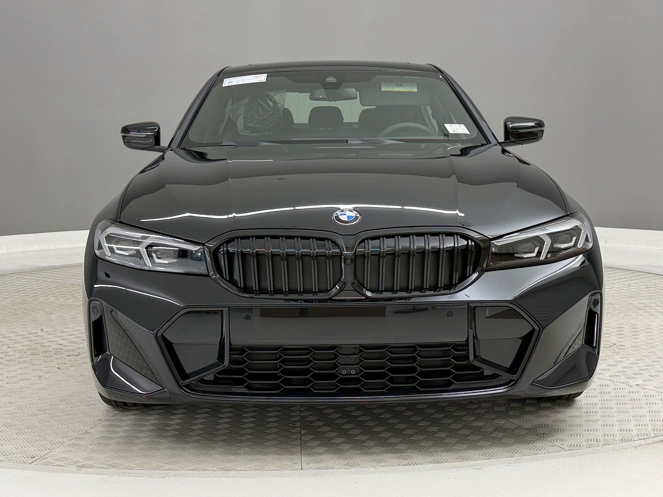 New 2026 BMW 330i Sedan w/ M Sport Package RWD image 6