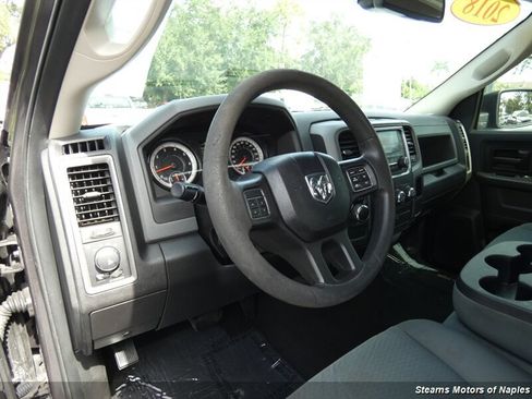 Used 2018 RAM 1500 Express RWD image 37
