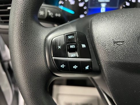 Used 2022 Ford Escape SE image 11