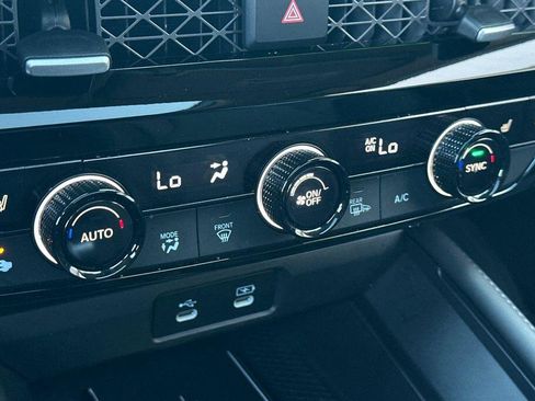 Used 2025 Honda Accord Touring image 19