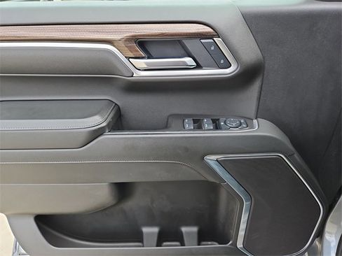 Certified 2025 Chevrolet Silverado 1500 LT image 18