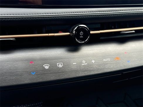 Certified 2023 Nissan Ariya AWD image 26