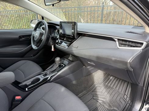 Used 2022 Toyota Corolla LE image 35