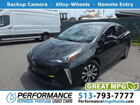 Used 2019 Toyota Prius XLE AWD/4WD image 1