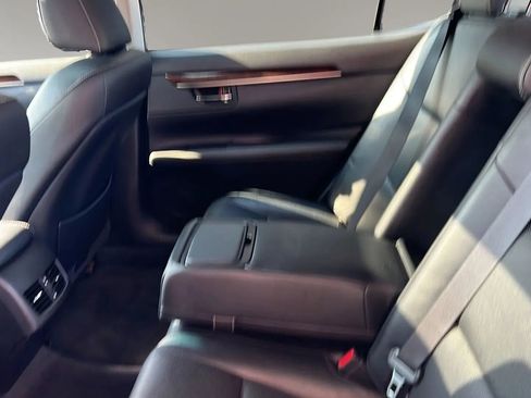 Used 2015 Lexus ES 350 w/ Luxury Package image 38