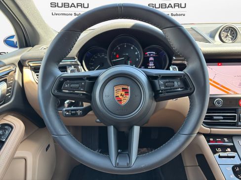 Used 2026 Porsche Macan AWD/4WD image 13