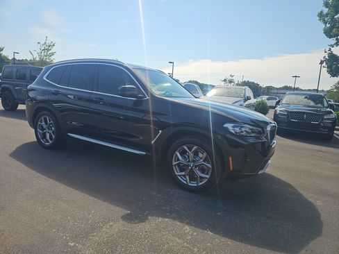 Used 2022 BMW X3 xDrive30i w/ Convenience Package AWD/4WD image 3