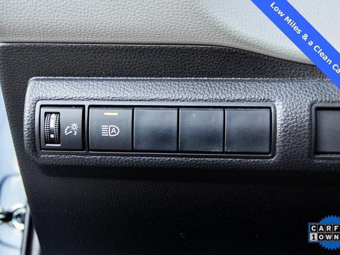 Used 2020 Toyota Corolla SE image 23