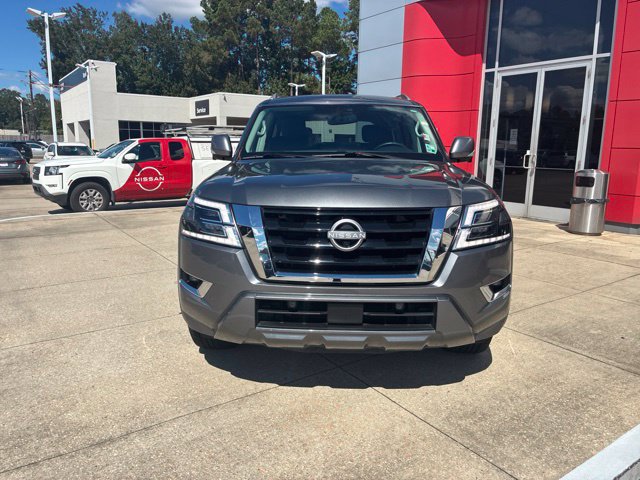 Used 2024 Nissan Armada SL w/ Captain's Chairs Package RWD image 2